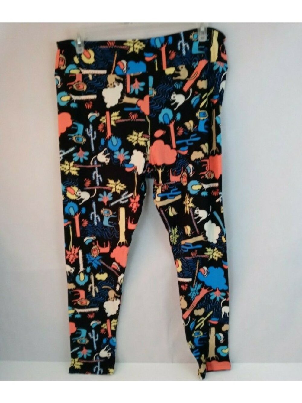 New Lularoe Tall & Curvy Leggings With Jungle & Animals Design